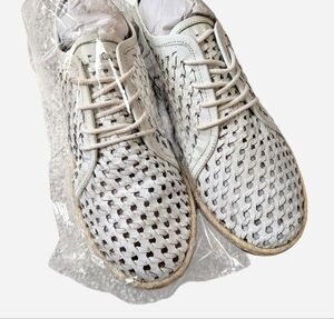 Woven Leather Lace-Up Shoes - White